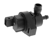 Load image into Gallery viewer, Fuel Tank Breather Valve