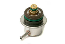 Load image into Gallery viewer, Fuel Pressure Regulator