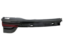 Load image into Gallery viewer, Taillight