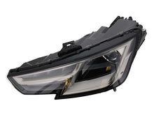 Load image into Gallery viewer, Headlight Assembly