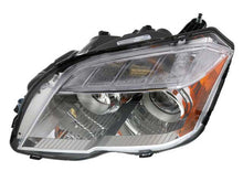 Load image into Gallery viewer, Headlight Assembly