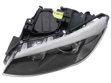 Load image into Gallery viewer, Headlight Assembly