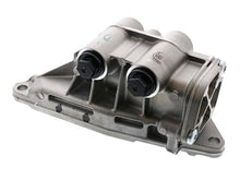 Load image into Gallery viewer, Engine Oil Thermostat