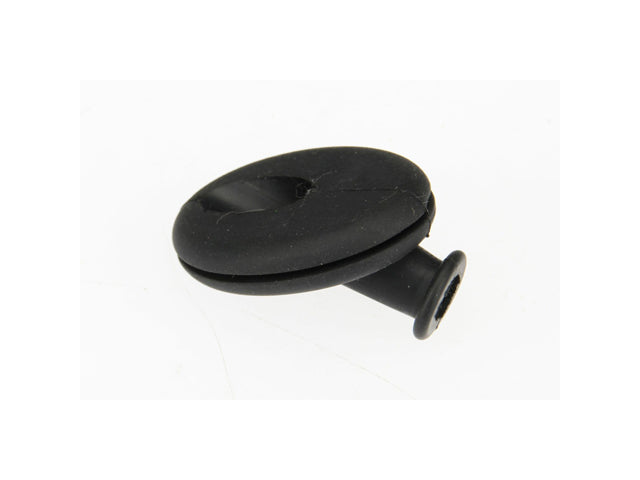 Grommet