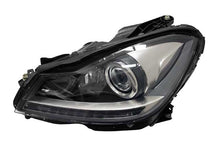 Load image into Gallery viewer, Headlight Assembly