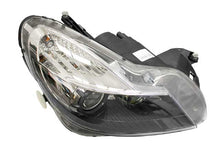 Load image into Gallery viewer, Headlight Assembly