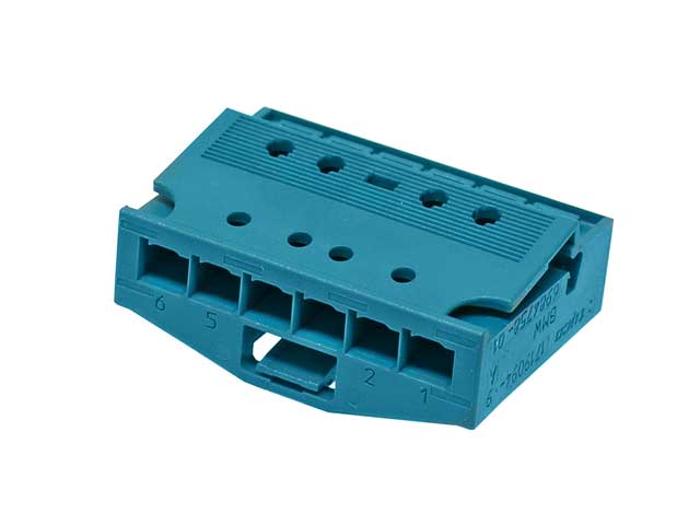 Connector Socket