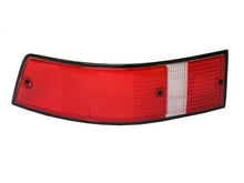 Load image into Gallery viewer, Taillight Lens