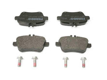 Load image into Gallery viewer, Brake Pad Set