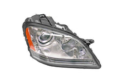 Load image into Gallery viewer, Headlight Assembly