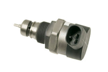 Load image into Gallery viewer, Fuel Pressure Regulator
