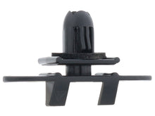 Load image into Gallery viewer, Rocker Panel Cover Clip